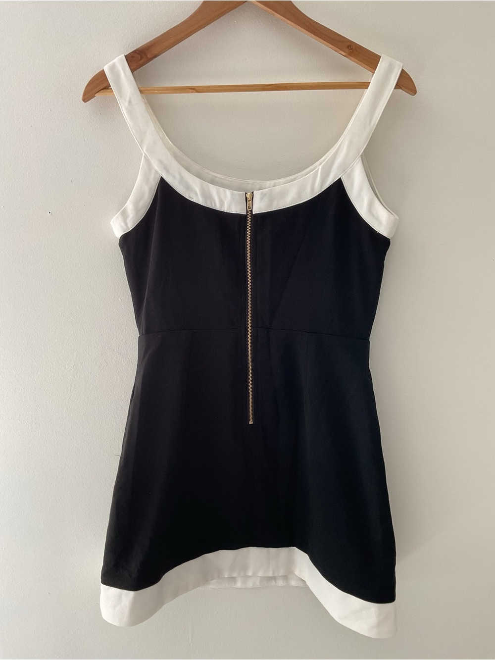 Lulus Posh Darling Black Color Block Sleeveless Pockets Crepe Knit Mini Dress M - Picture 7 of 15